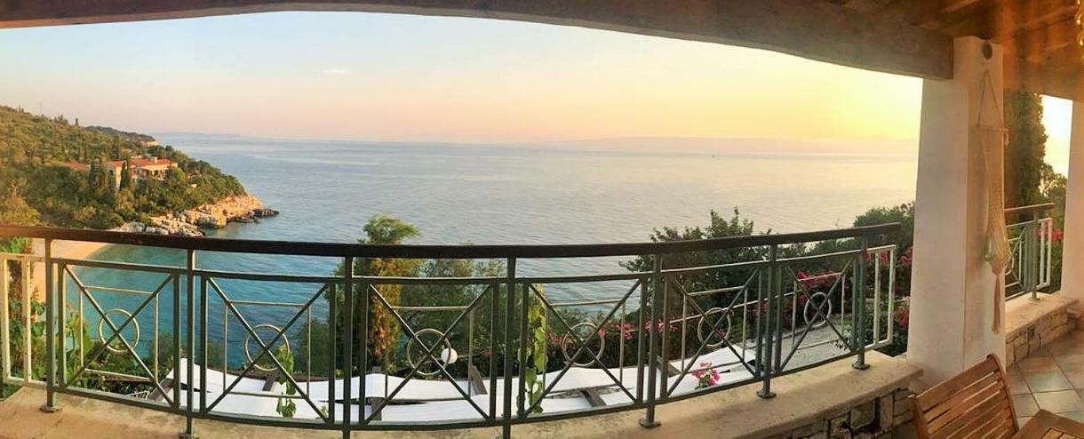 Villa Eos Гайос Экстерьер фото